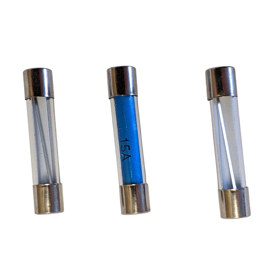 32mm 15 amp Fuses W4 - Pack of 3 | 32mm Cartridge Fuse 15 amp | ThomasTouring.co.uk