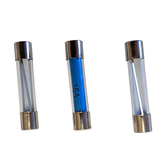 32mm 15 amp Fuses W4 - Pack of 3 | 32mm Cartridge Fuse 15 amp | ThomasTouring.co.uk